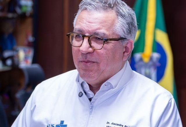 Regulamentação das doulas combate “indústria da cesárea” no Brasil, diz ministro da Saúde