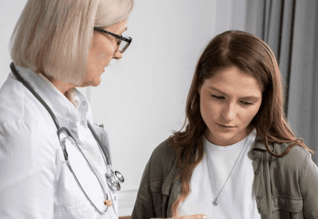 Check-up feminino: o que cada idade revela e o que você não pode ignorar