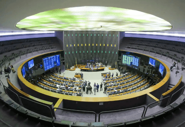 PL segue com maior bancada da Câmara; União Brasil perde deputados após federação com PP PL segue com maior bancada da Câmara; União Brasil perde deputados após federação com PP