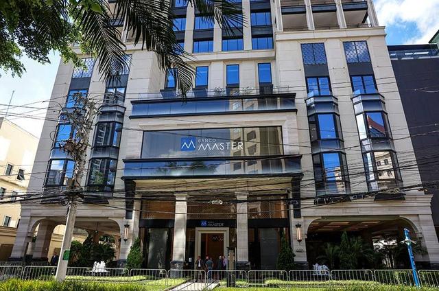 Master declarou repasse de R$ 3 milhões à firma de ex-chefe de regulação do BC