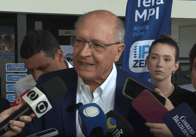 Alckmin diz que 26 estados vão aderir ao programa para reduzir preço do diesel importado