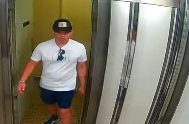 Exclusivo: Novas imagens mostram suspeito furtando obras de arte em São Paulo Exclusivo: Novas imagens mostram suspeito furtando obras de arte em São Paulo