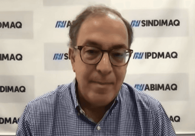 Presidente da Abimaq diz que viagem de Lula aos EUA continua importante mesmo após suspensão das tarifas