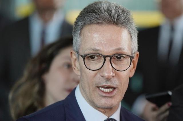 Zema nega chapa com Flávio Bolsonaro e reforça apoio a candidatos da direita em possível segundo turno Zema nega chapa com Flávio Bolsonaro e reforça apoio a candidatos da direita em possível segundo turno